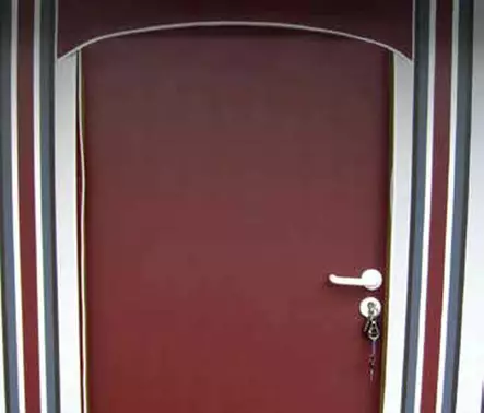 Nellen puinen ulko-ovi 85 cm PVC-pinta - Nellen Telttatalojen lisävarusteet - 3111306 - 1